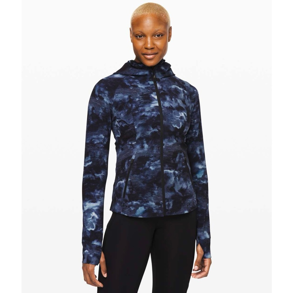 NWT lululemon athletica Mist Over Windbreaker in Sky Dye Multi